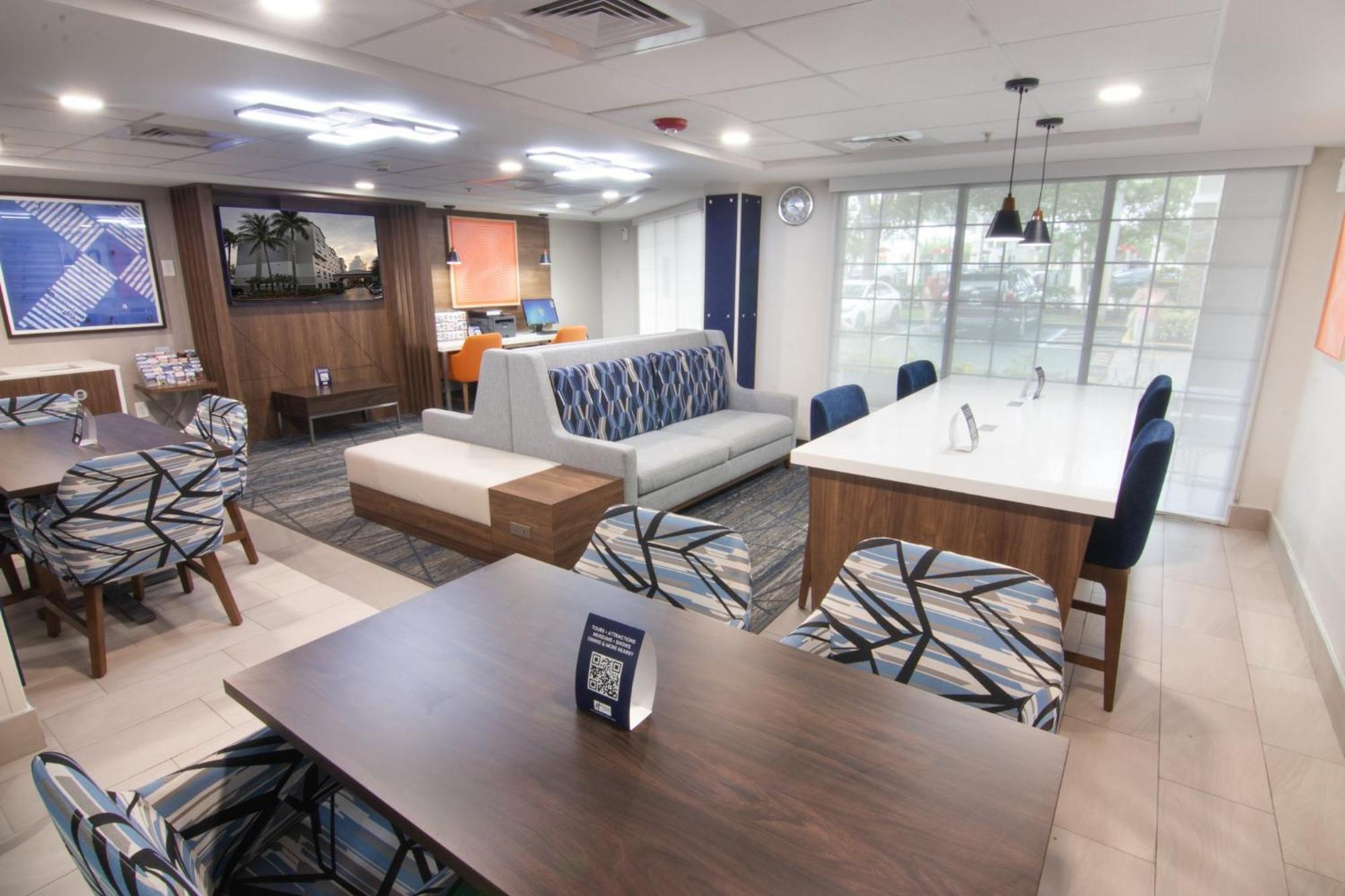 Holiday Inn Express And Suites Fort Lauderdale Airport West By Ihg Davie Exteriér fotografie