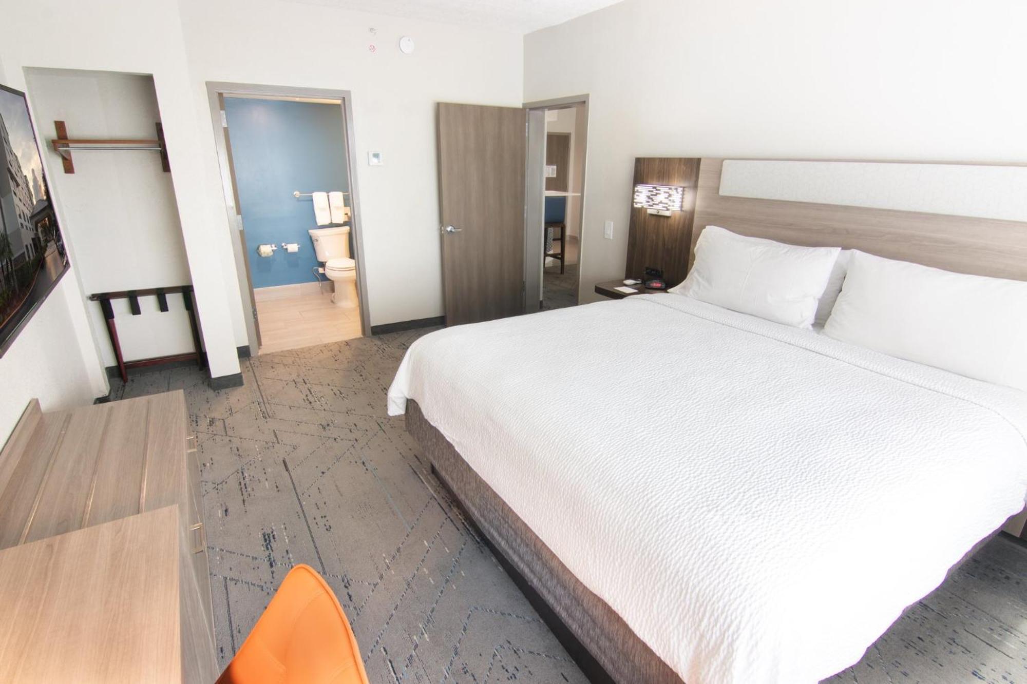 Holiday Inn Express And Suites Fort Lauderdale Airport West By Ihg Davie Exteriér fotografie