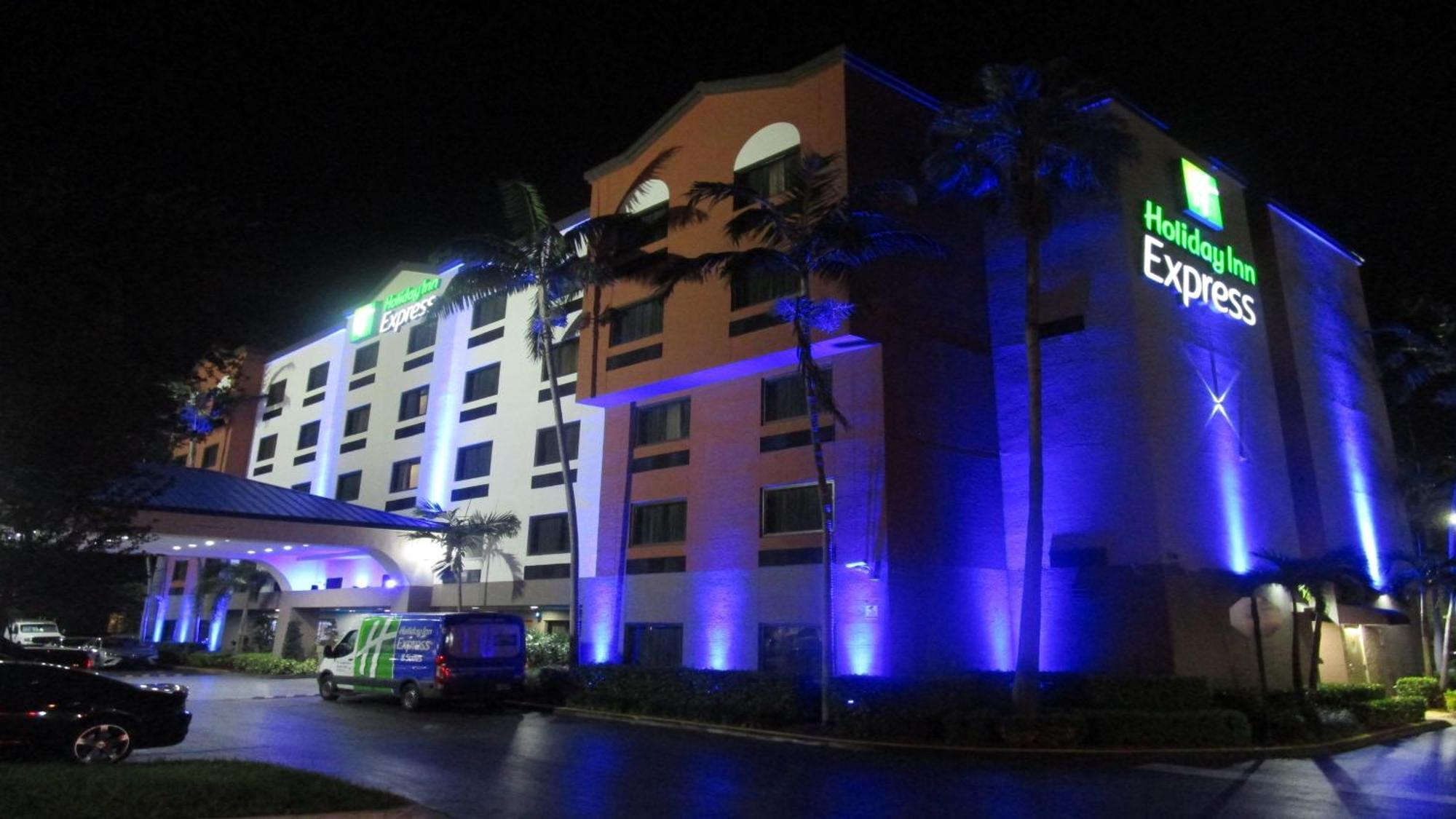 Holiday Inn Express And Suites Fort Lauderdale Airport West By Ihg Davie Exteriér fotografie