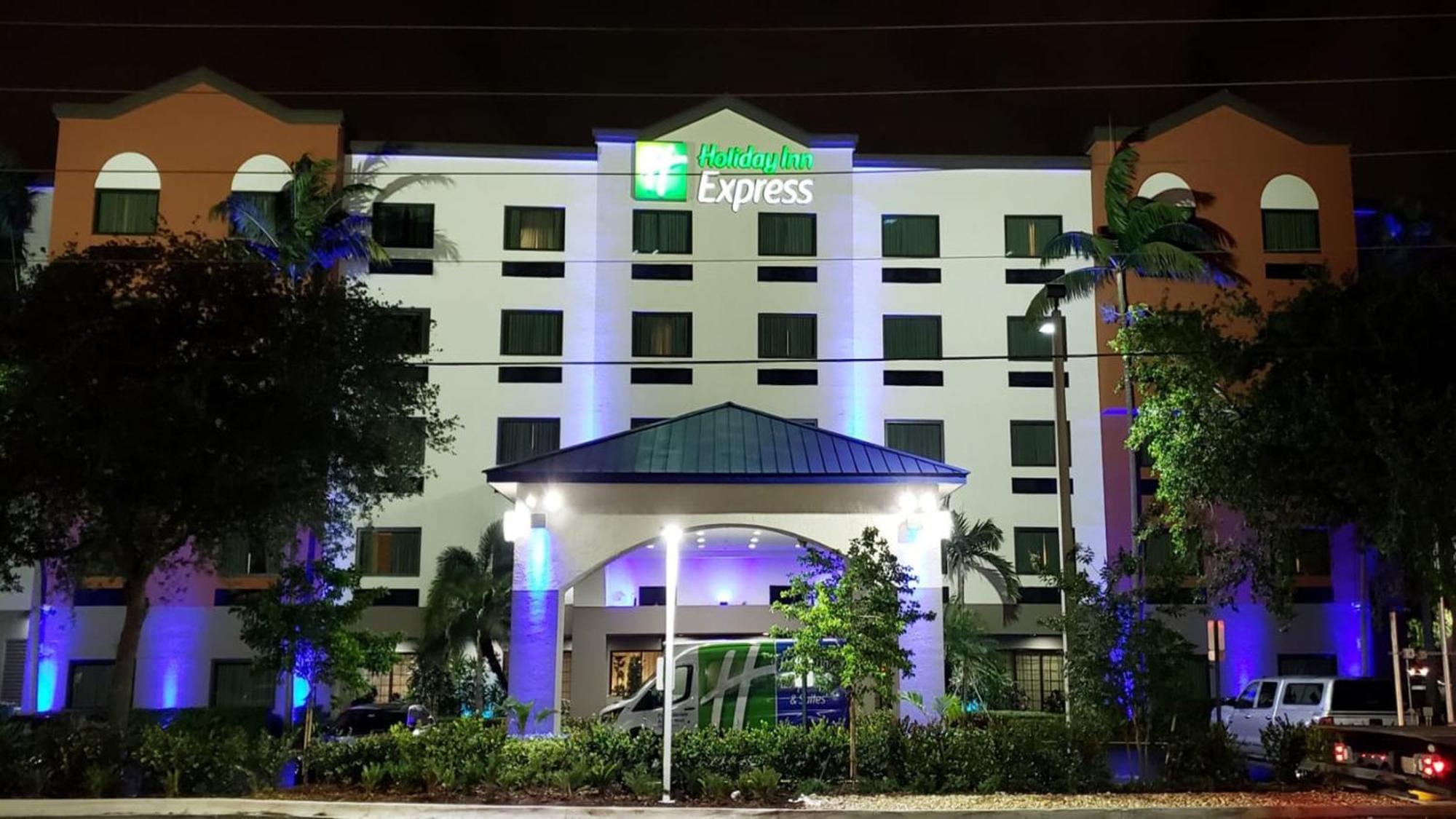 Holiday Inn Express And Suites Fort Lauderdale Airport West By Ihg Davie Exteriér fotografie