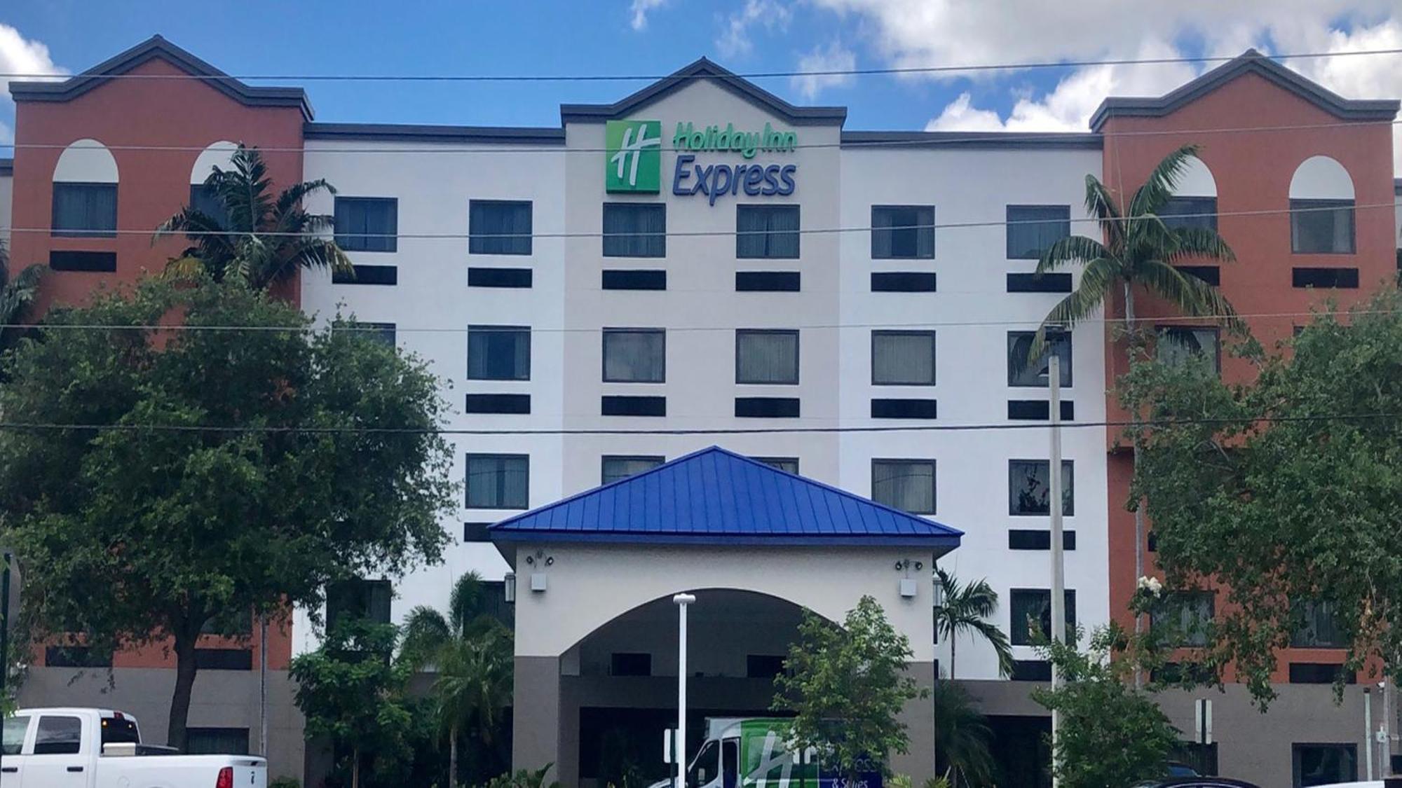 Holiday Inn Express And Suites Fort Lauderdale Airport West By Ihg Davie Exteriér fotografie